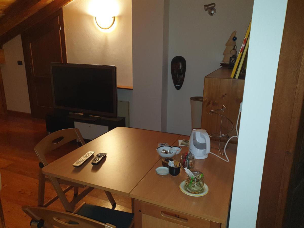 Mansarda Chanoux Cir N 0027 Châtillon Eksteriør billede